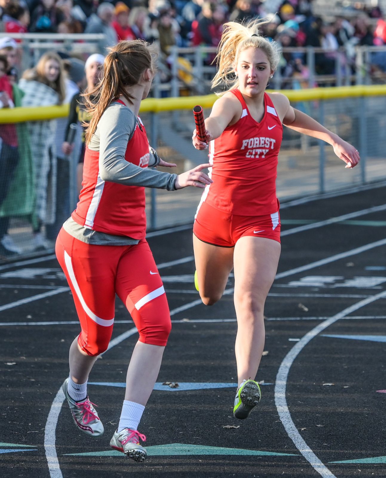 Dillavou and Larson handoff.jpg